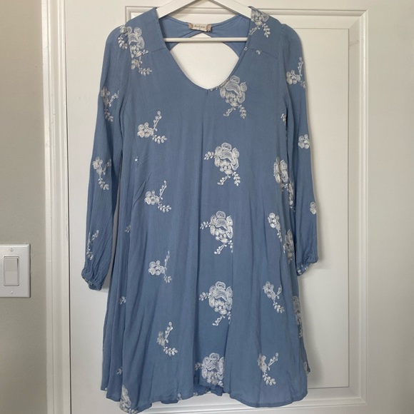Altar'd State Dresses & Skirts - Altar’d State Periwinkle Embroidered Dress Size S